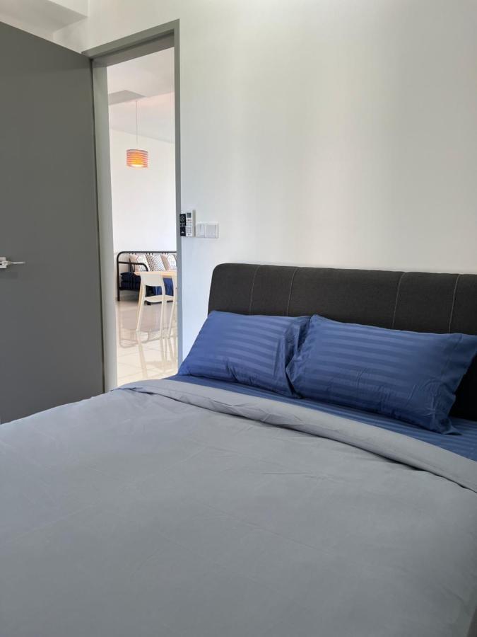 Beacon Executive #georgetown #rooftoppool #10 Apartment George Town