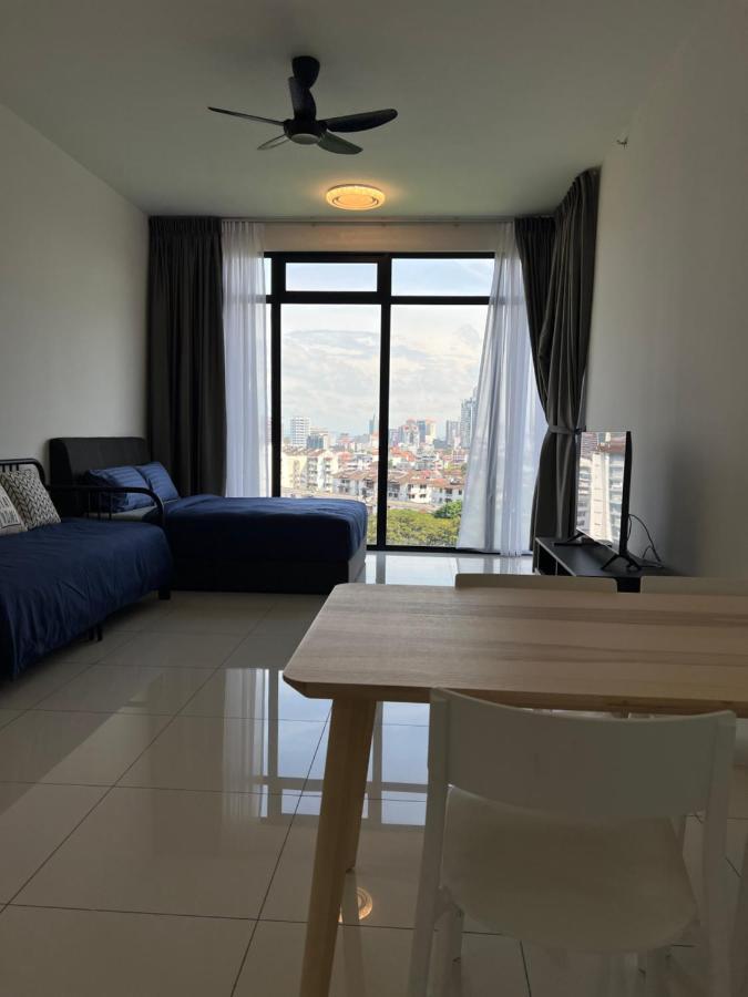 Beacon Executive #georgetown #rooftoppool #10 Apartment George Town