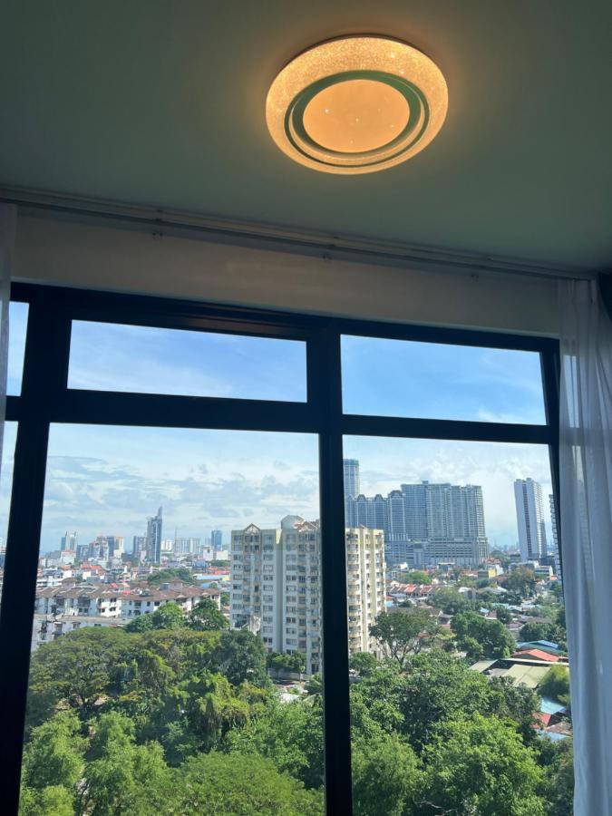 Beacon Executive #georgetown #rooftoppool #10 * George Town