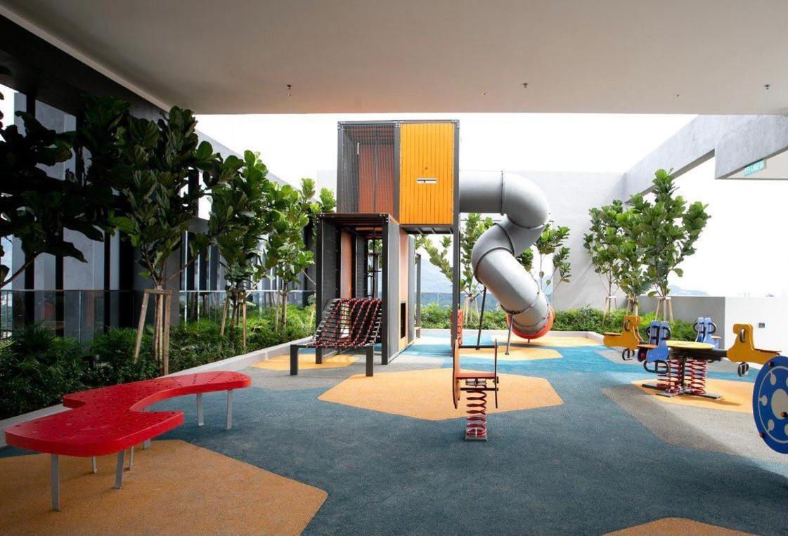 Beacon Executive #georgetown #rooftoppool #10 George Town